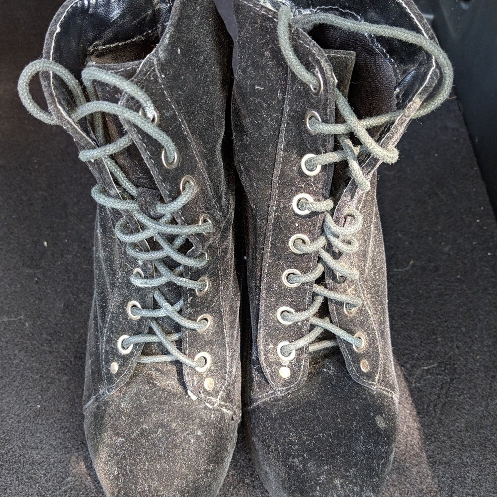 Shose